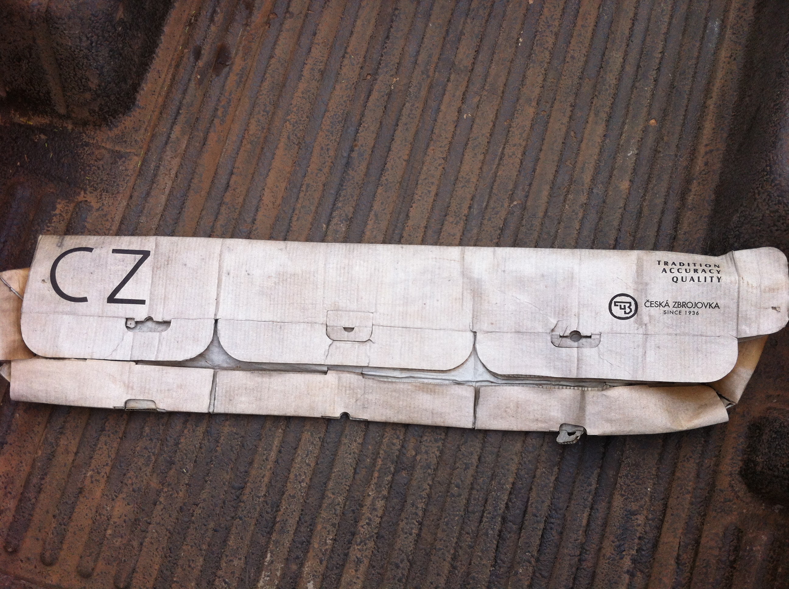 Discarded CZ rifle box recovered in Mozambique near Kruger boundary